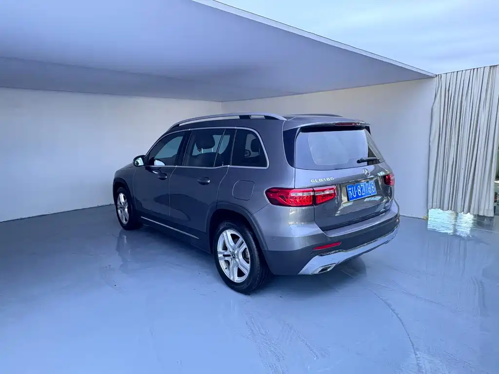 Mercedes-Benz GLB — миниатюра 4