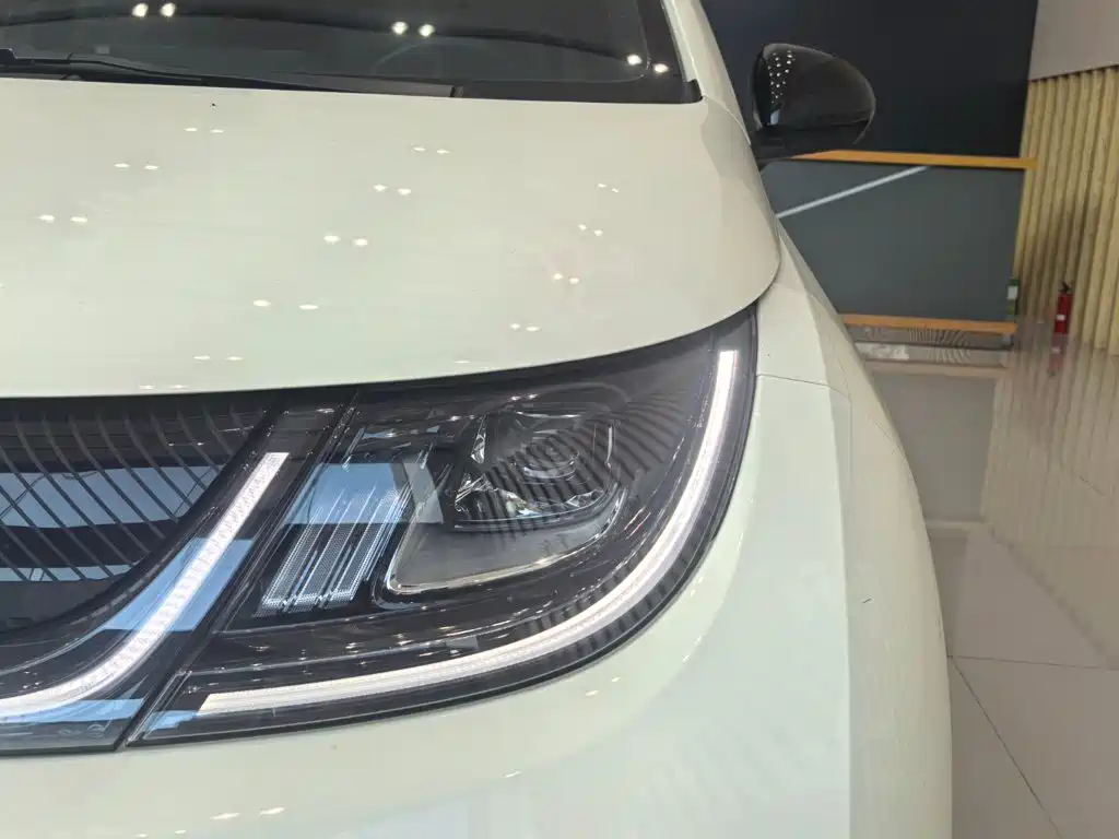 BYD Dolphin — миниатюра 4