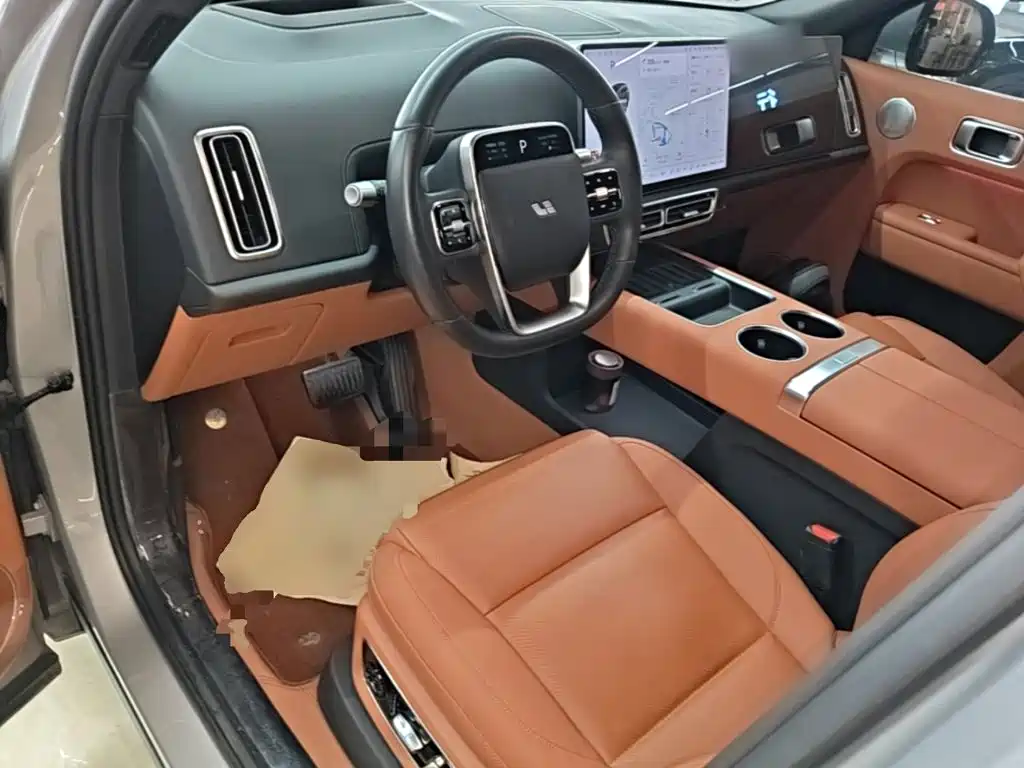 Li Auto Li L8 — миниатюра 10