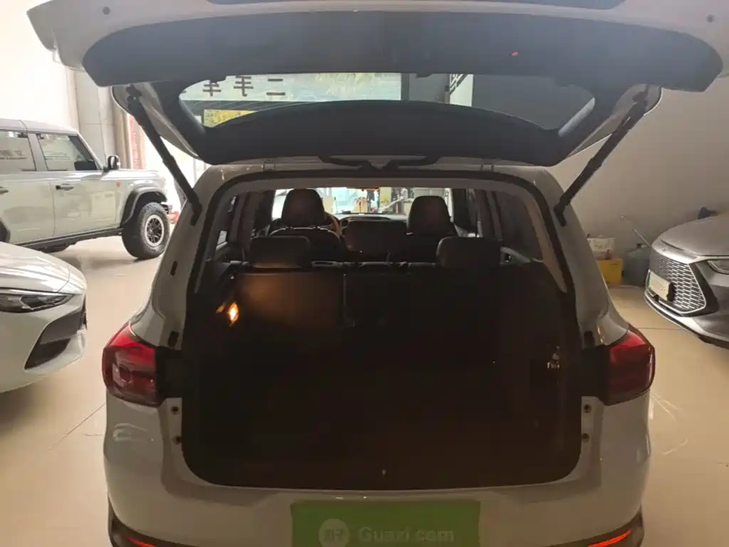 Volkswagen Tiguan — миниатюра 19