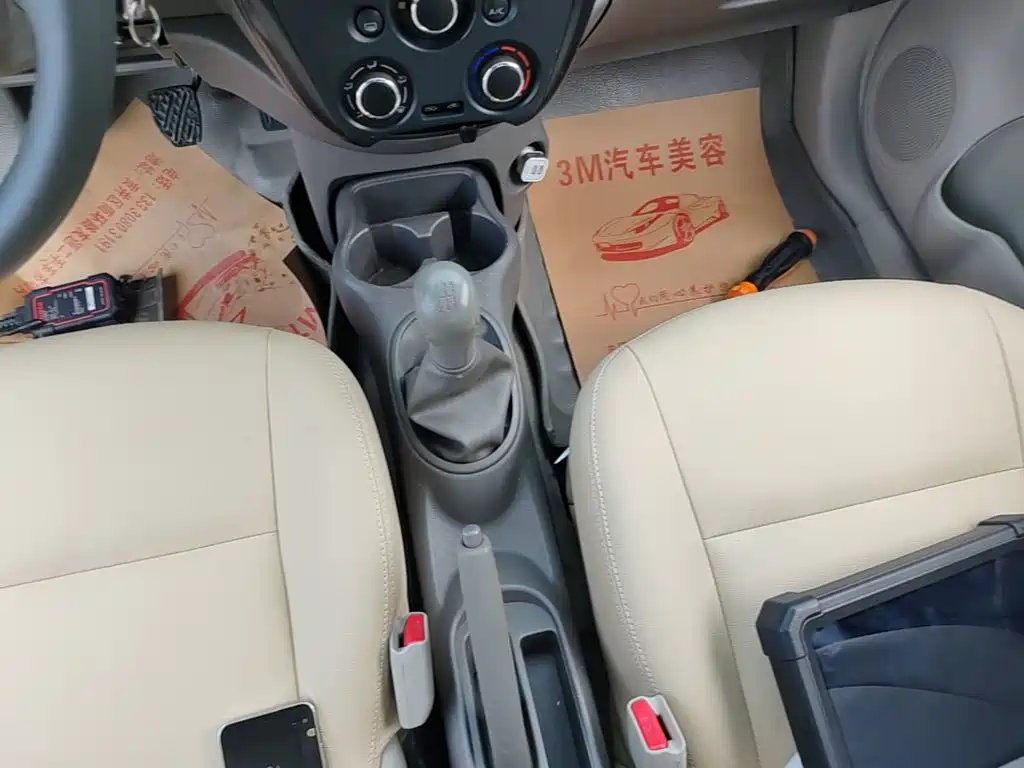 Nissan Sunny — миниатюра 14