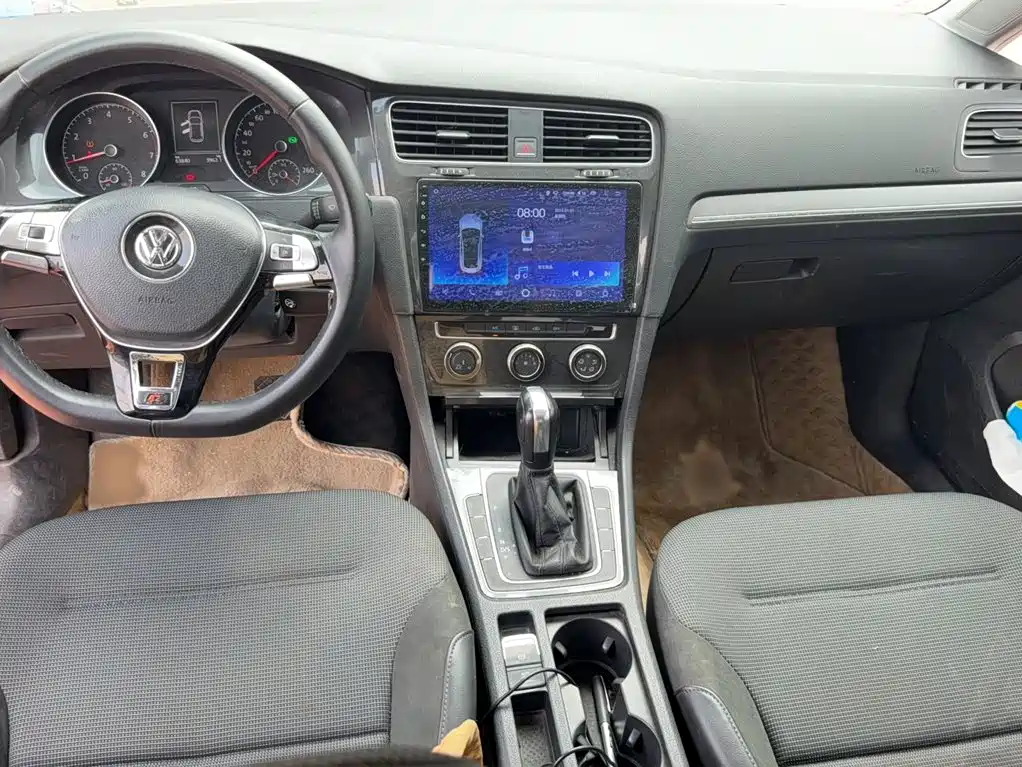 Volkswagen Golf — миниатюра 19