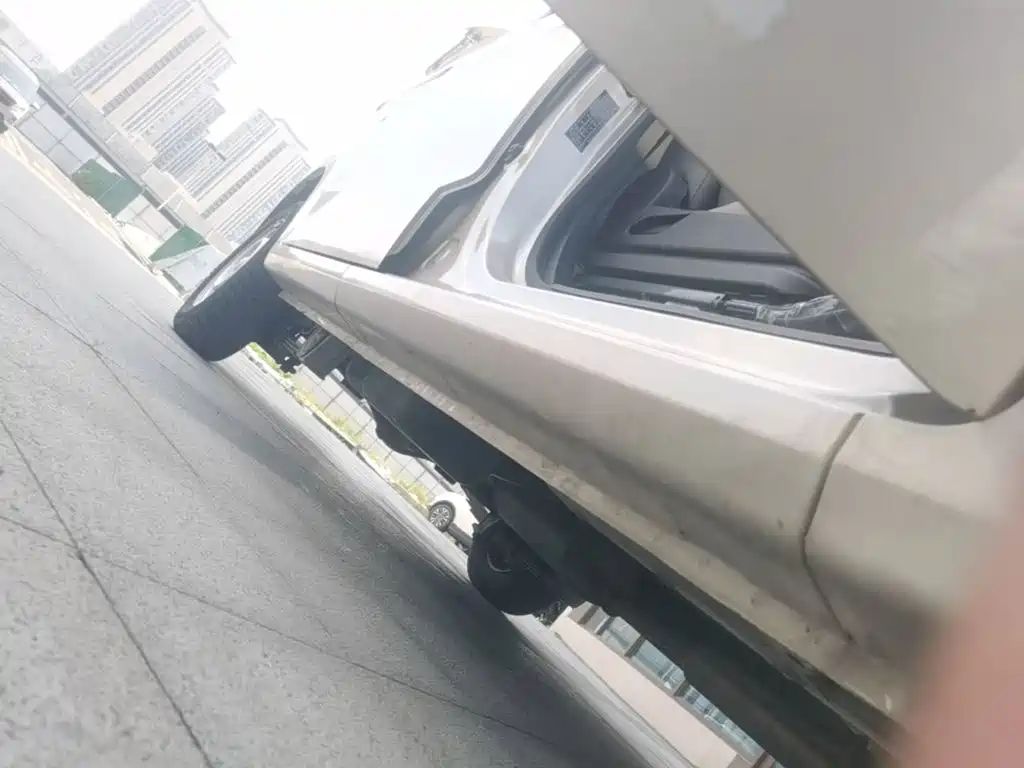 Wuling Hongguang V — миниатюра 21