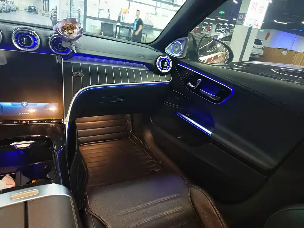 Mercedes-Benz C-Class — миниатюра 9