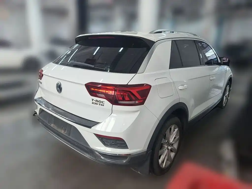 Volkswagen T-Roc — миниатюра 10