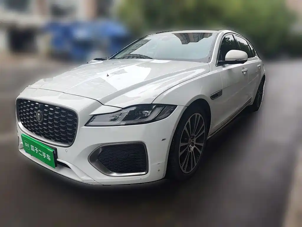 Купить Jaguar XFL