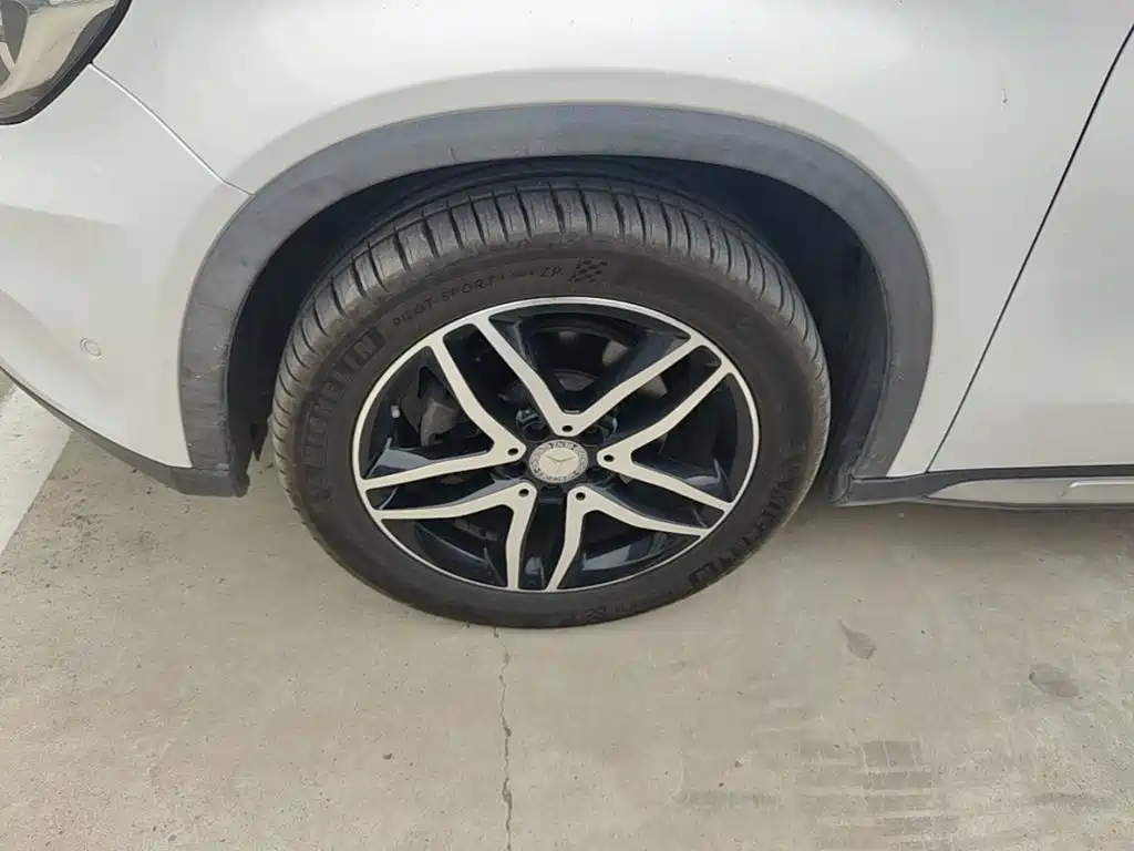 Mercedes-Benz GLA — миниатюра 23