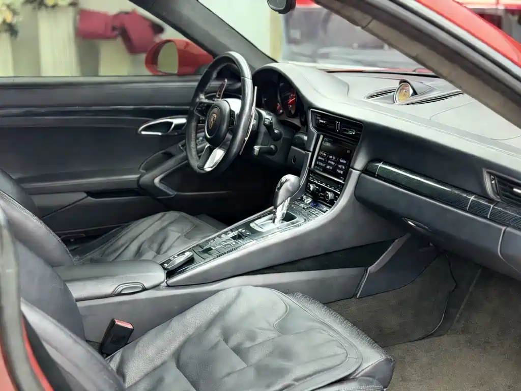 Porsche 911 2013 Carrera 4 3.4L
