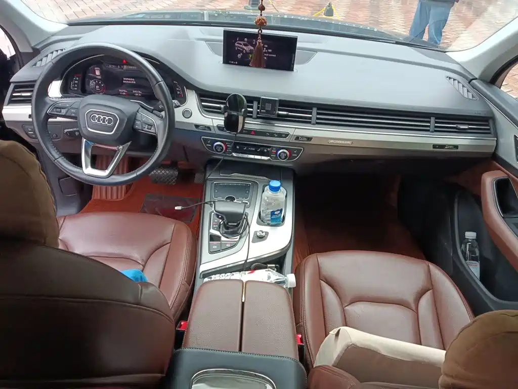 Audi Q7 — миниатюра 13