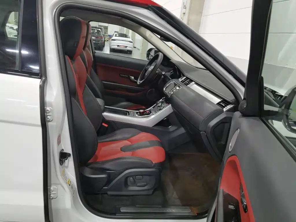 Land Rover Evoque (Import) — миниатюра 23