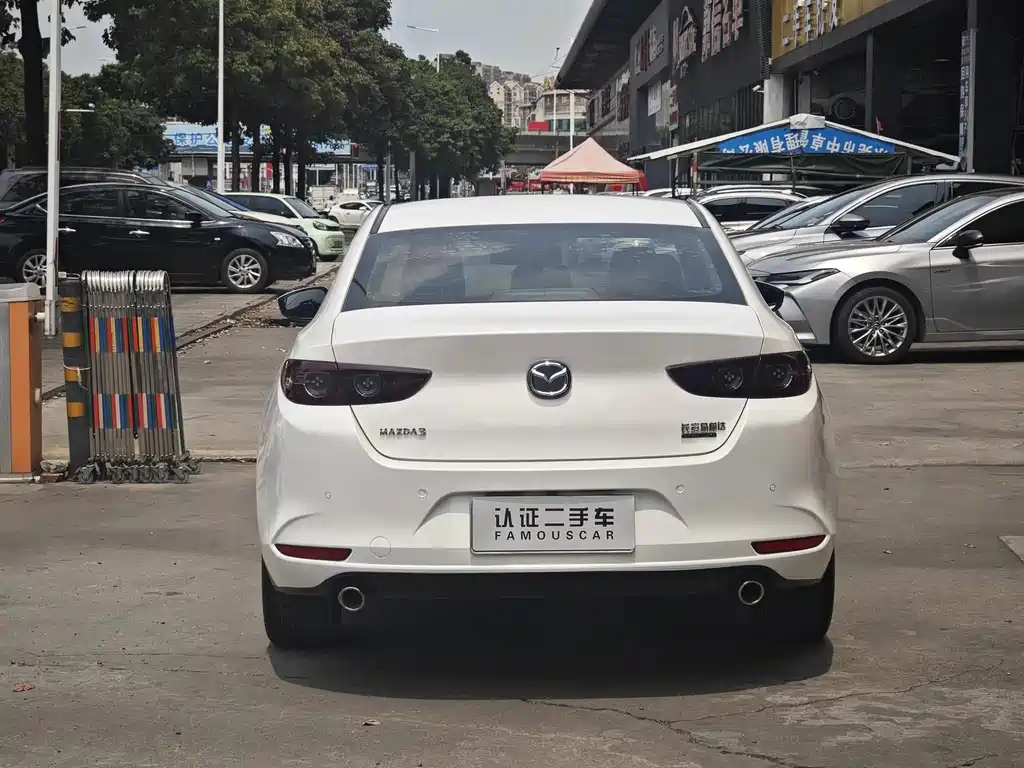 Mazda 3 Axela — миниатюра 13