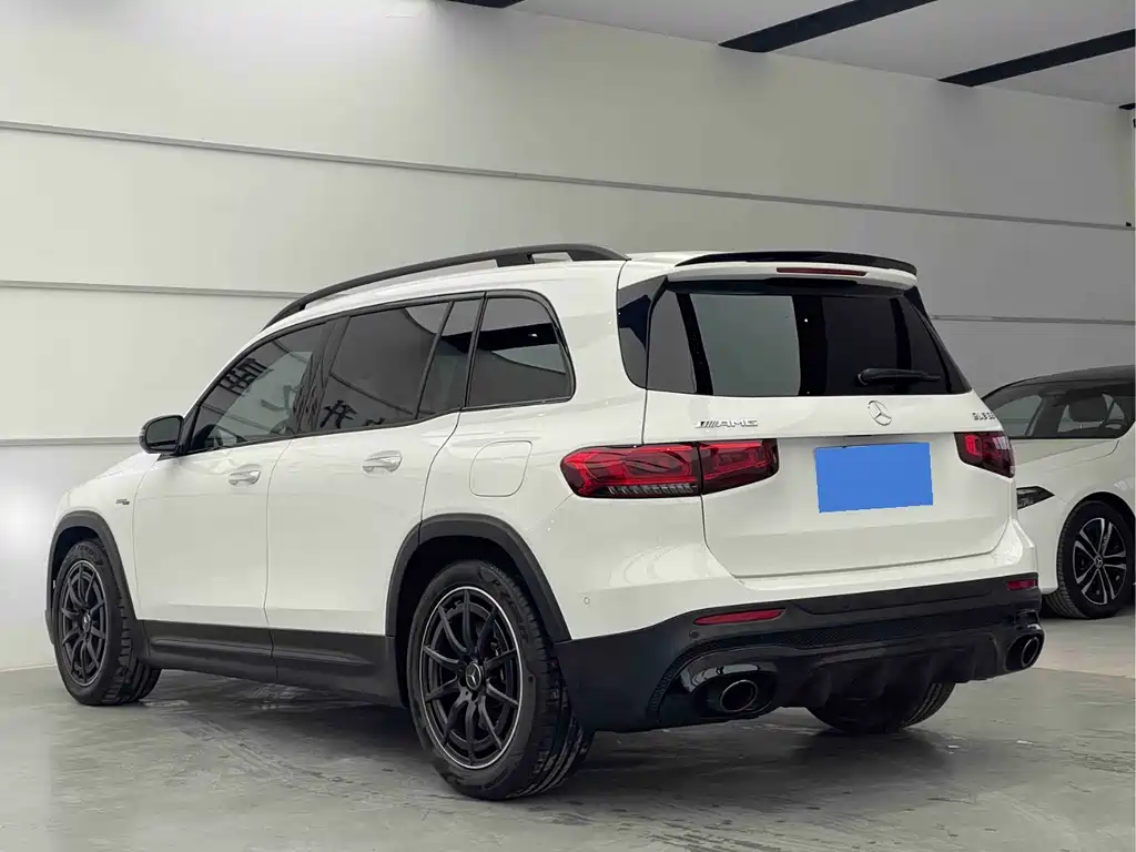 MERCEDES-BENZ GLB AMG