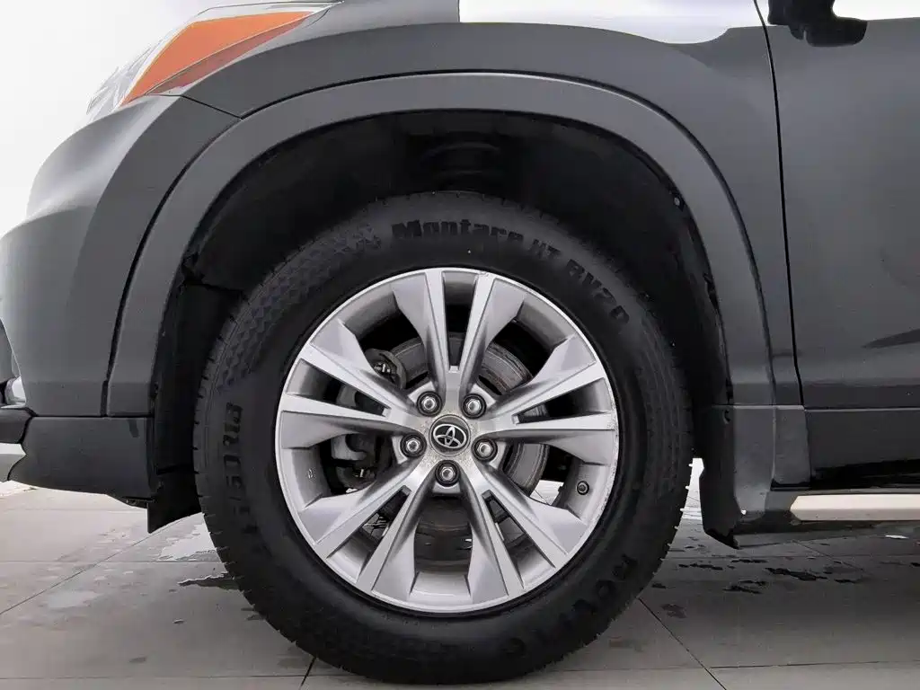 Toyota Highlander — миниатюра 17