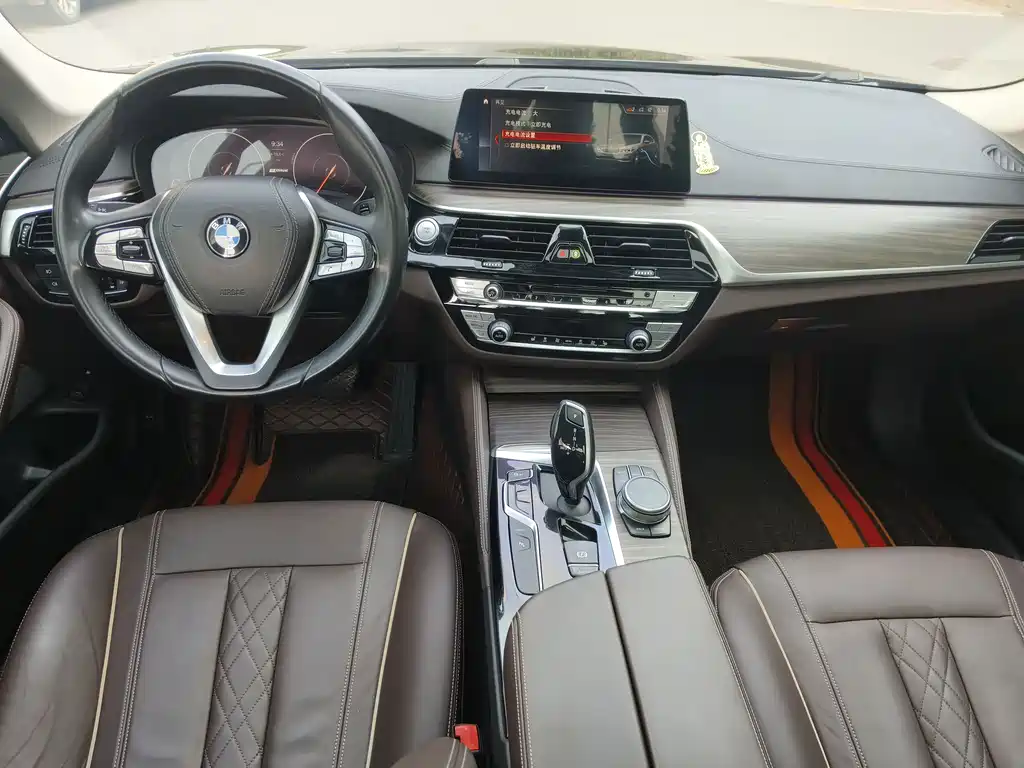 BMW 5 Series New Energy — миниатюра 4