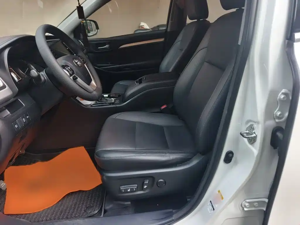 Toyota Highlander — миниатюра 8