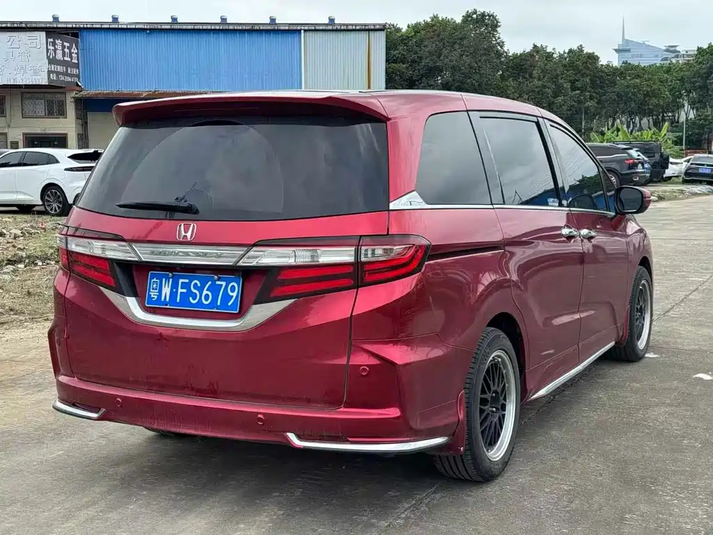 Honda Odyssey — миниатюра 6