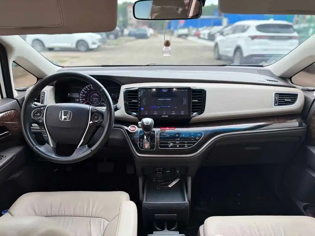 Honda Odyssey — миниатюра 9