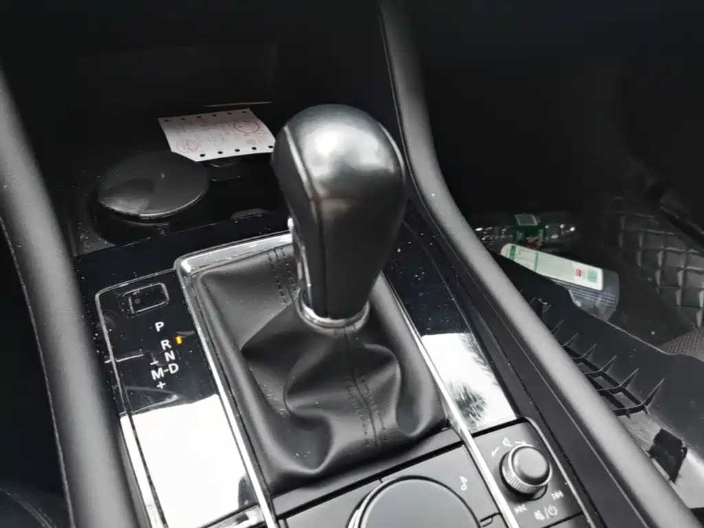 Mazda 3 Axela — миниатюра 14