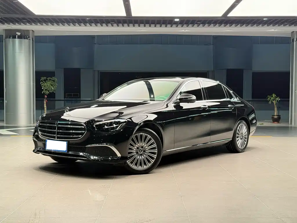 Mercedes-Benz E-Class 2022