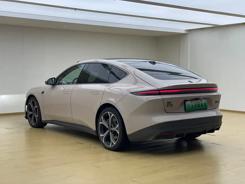 NIO ET5 — миниатюра 8