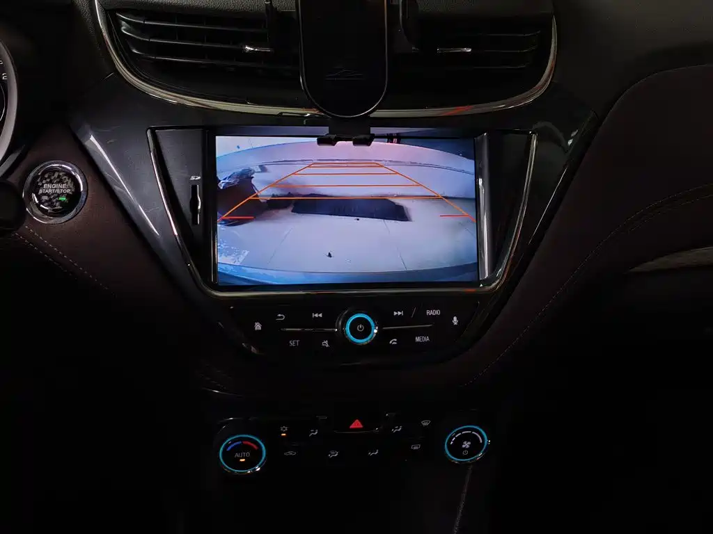 Chevrolet Malibu — миниатюра 14