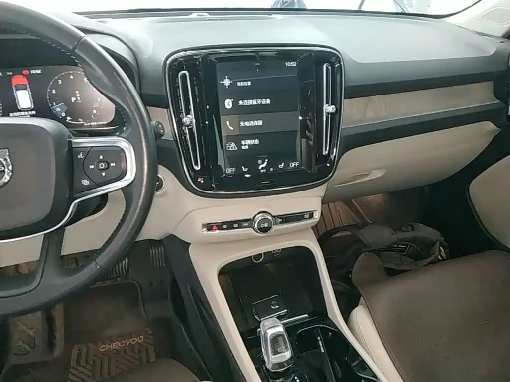 Volvo XC40 — миниатюра 13