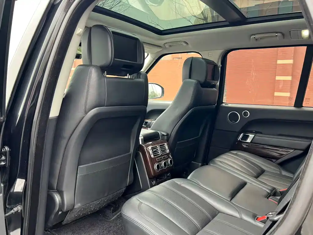 Land Rover Range Rover — миниатюра 9