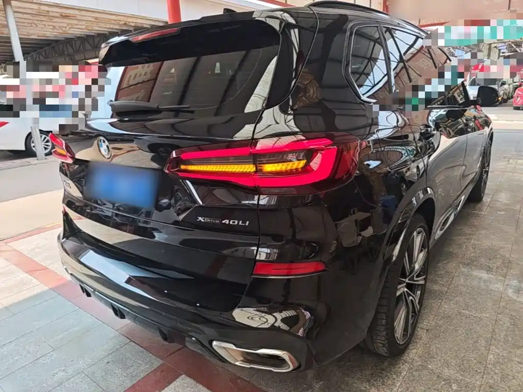 BMW X5 2022 xDrive 40Li M Sport