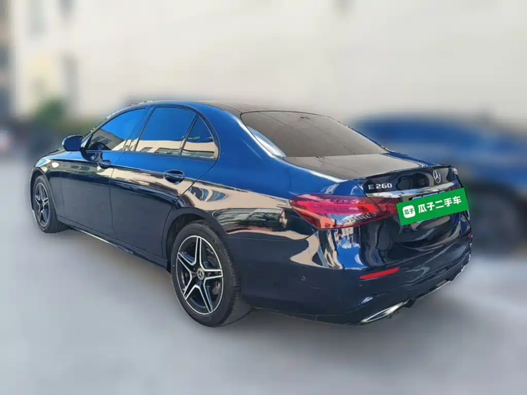 Mercedes-Benz E-Class (Import) — миниатюра 24