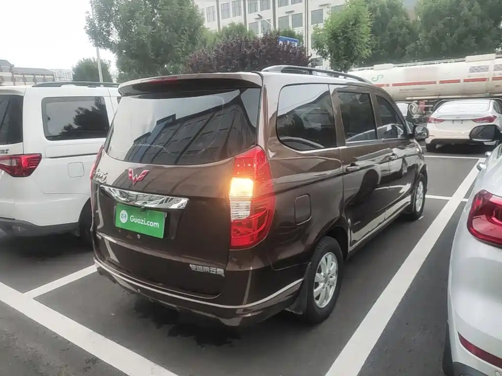 Wuling Hongguang — миниатюра 7