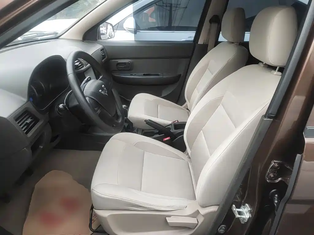 Wuling Hongguang — миниатюра 15
