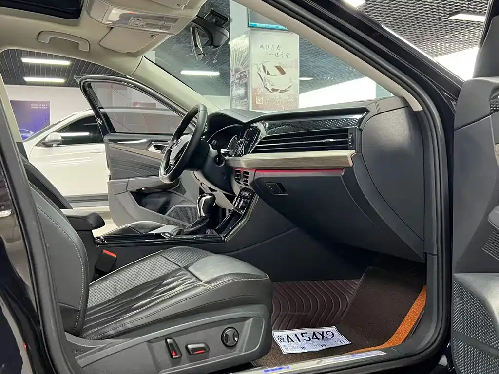 VOLKSWAGEN PASSAT NEW ENERGY