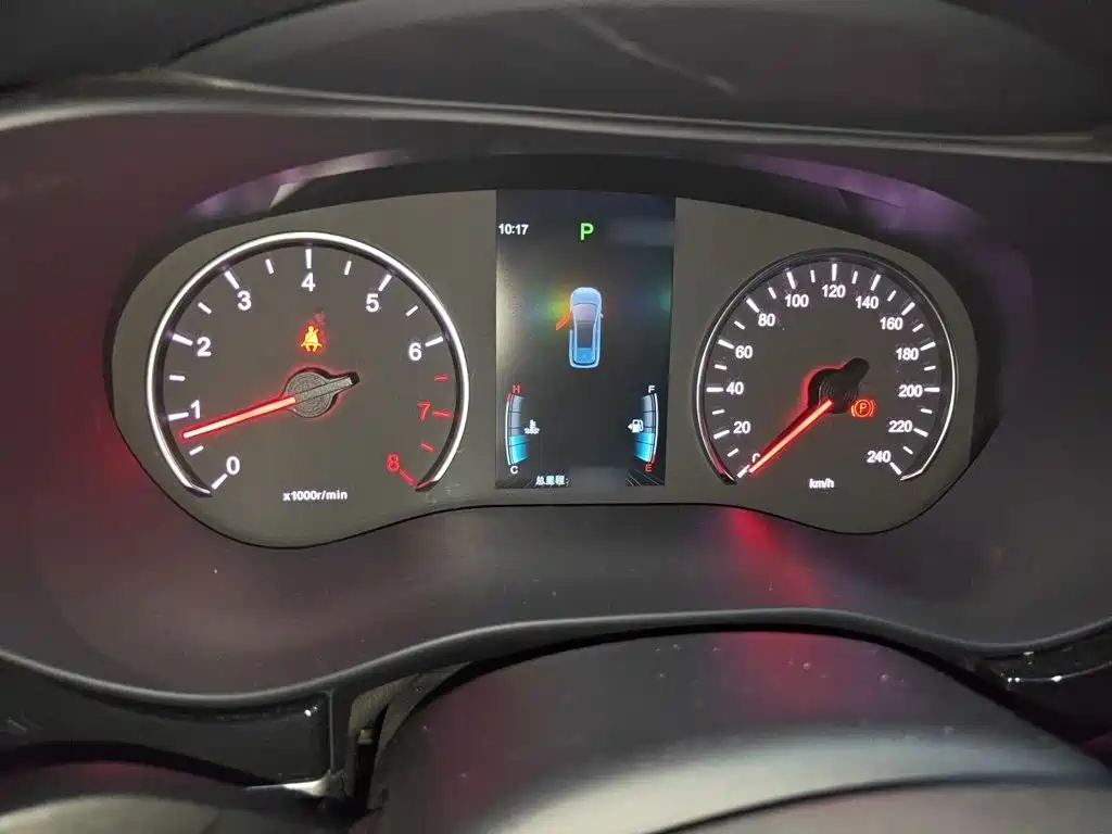 BYD MAX — миниатюра 4