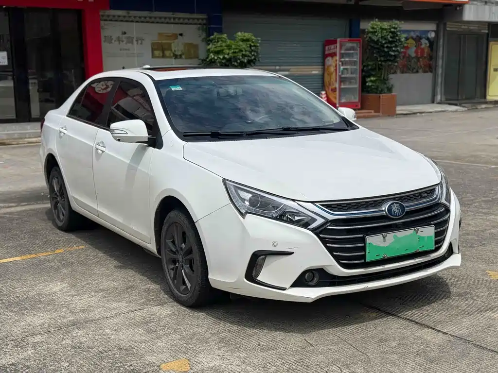 BYD Qin NEV — миниатюра 3