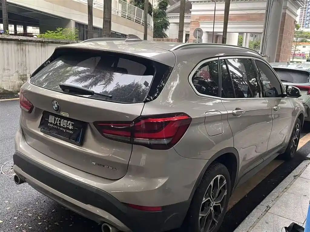 BMW X1 — миниатюра 7