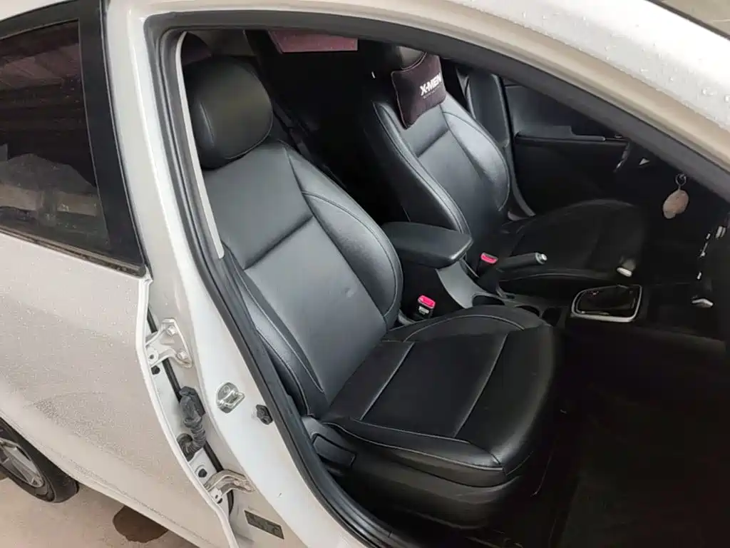 Kia K2 — миниатюра 25