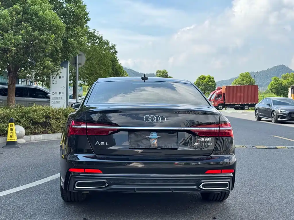 Audi A6L — миниатюра 13