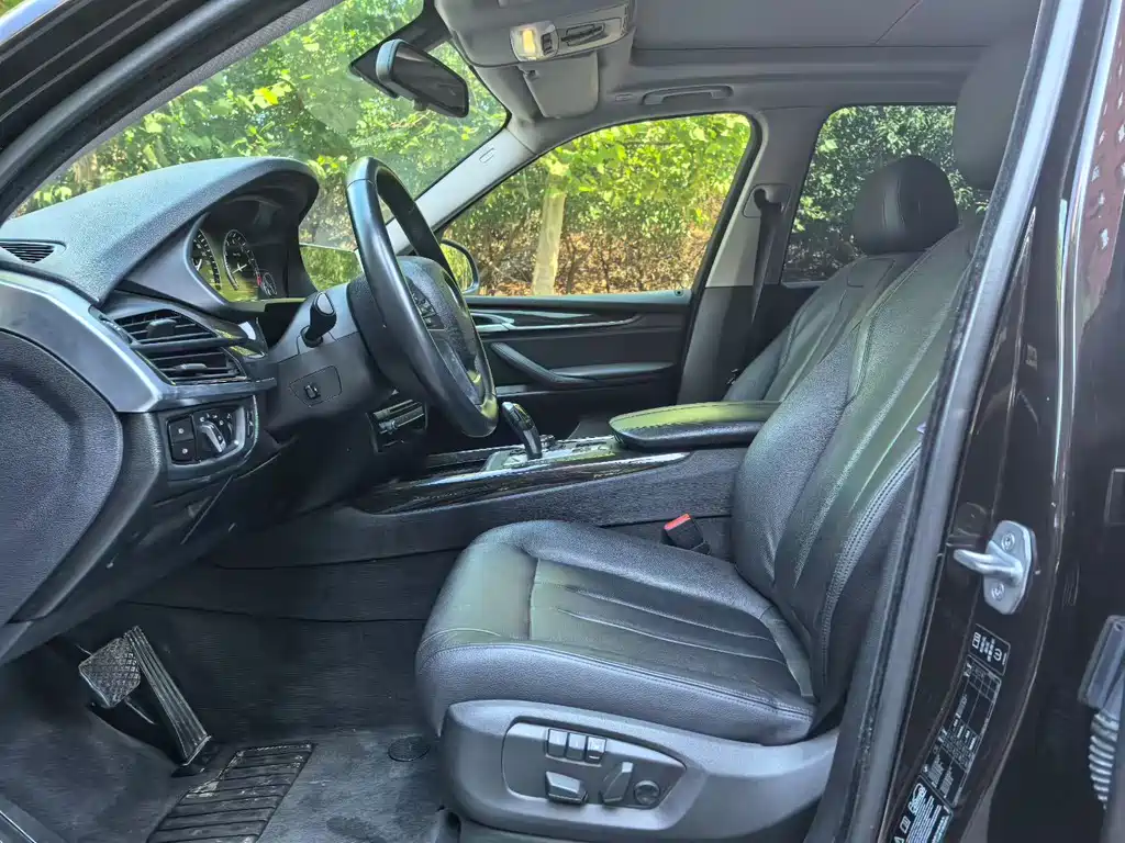 BMW X5 (Import) — миниатюра 7