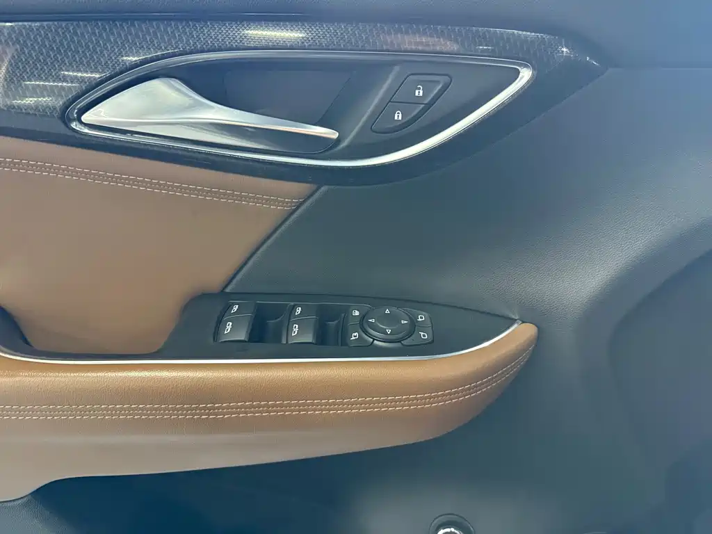 Buick Envision S — миниатюра 16