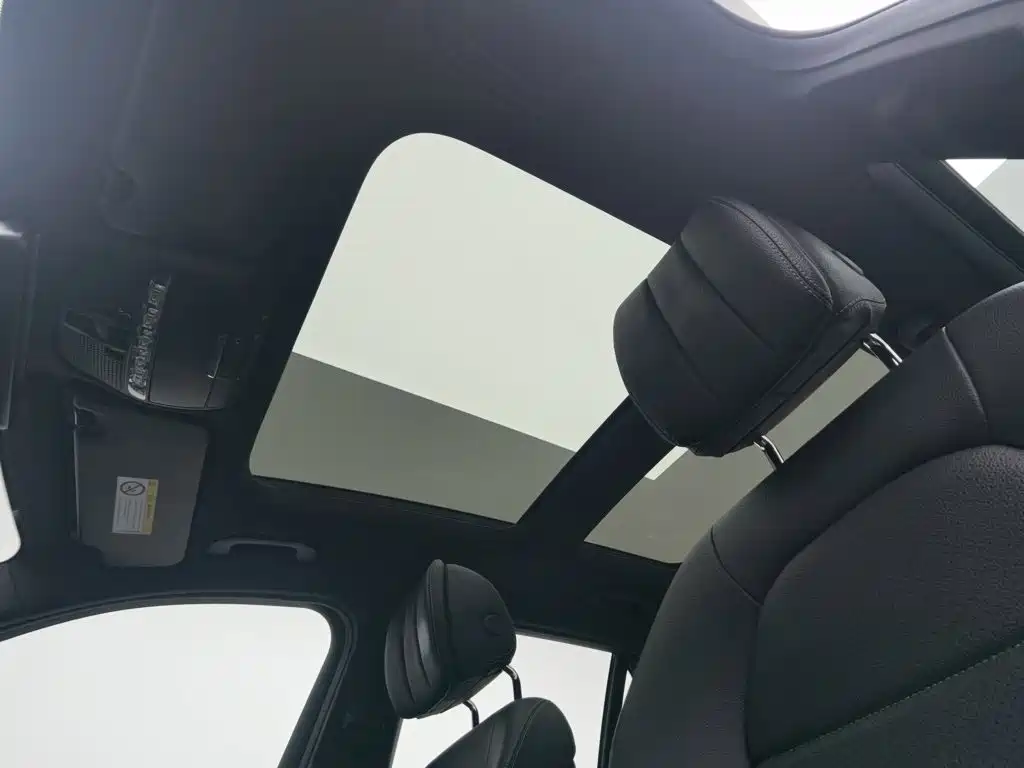 Mercedes-Benz GLC — миниатюра 14