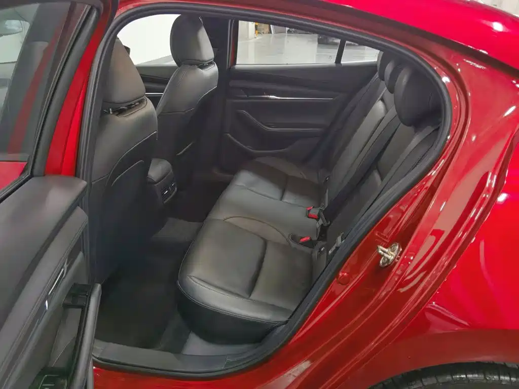 Mazda 3 Axela — миниатюра 15