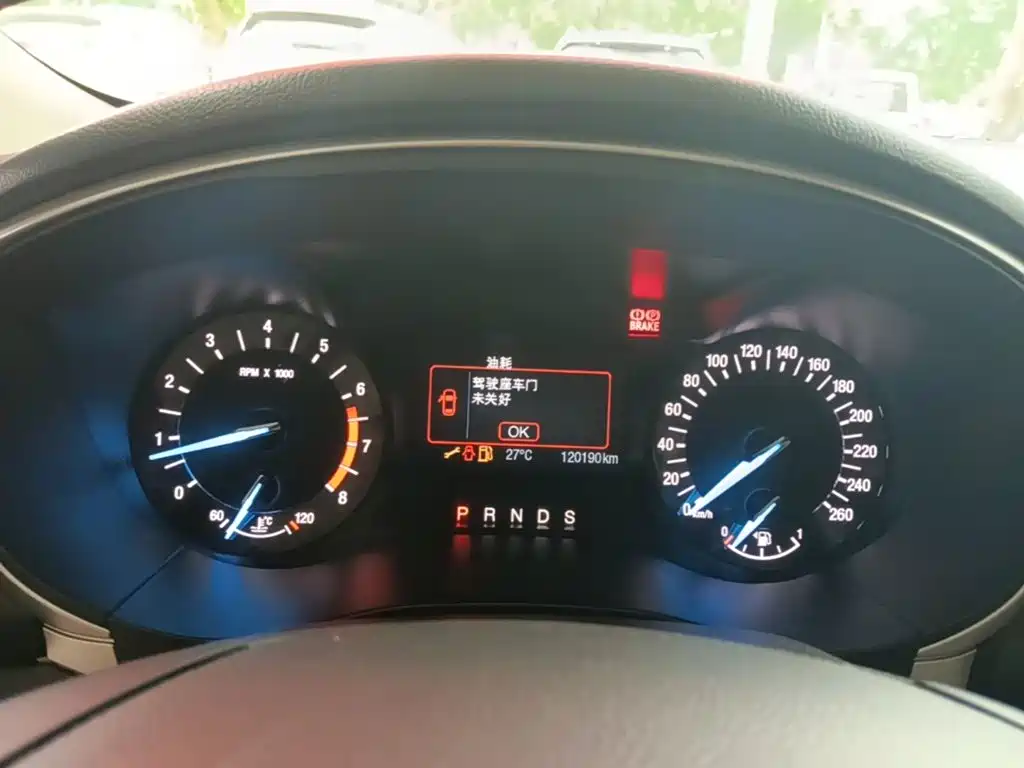 Ford Mondeo — миниатюра 12