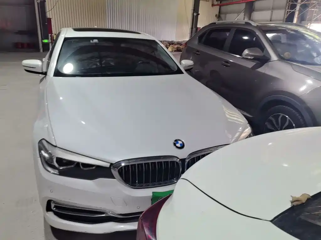 BMW 5 Series — миниатюра 16