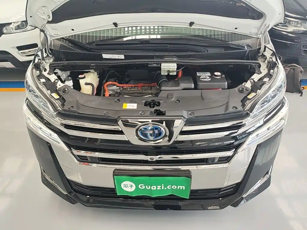 Toyota Vellfire — миниатюра 20