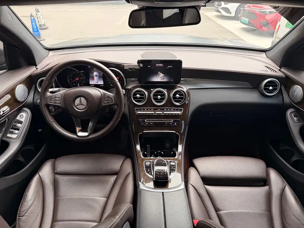 Mercedes-Benz GLC — миниатюра 18