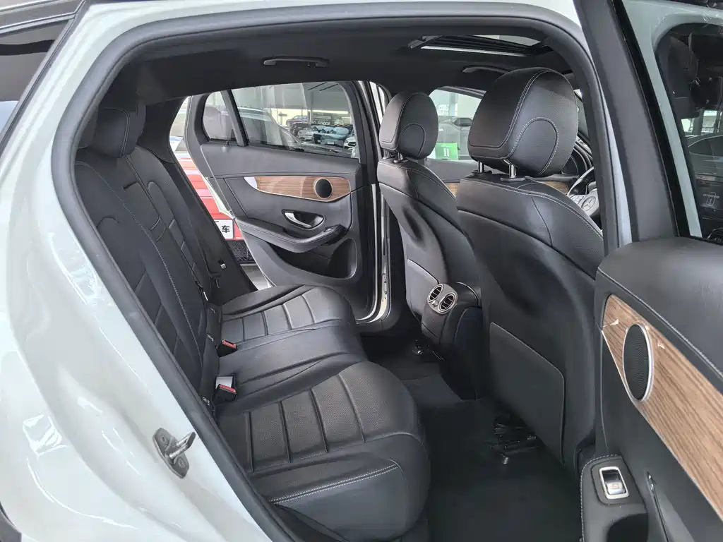 Mercedes-Benz GLC Coupe — миниатюра 11