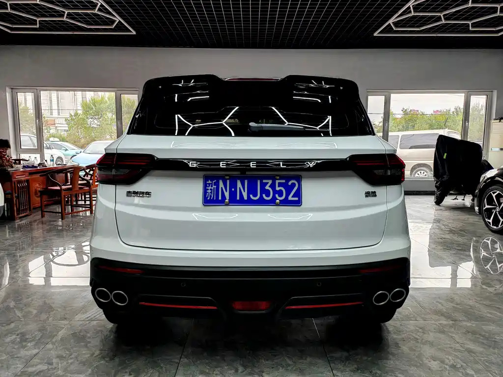 Geely Binyue — миниатюра 5