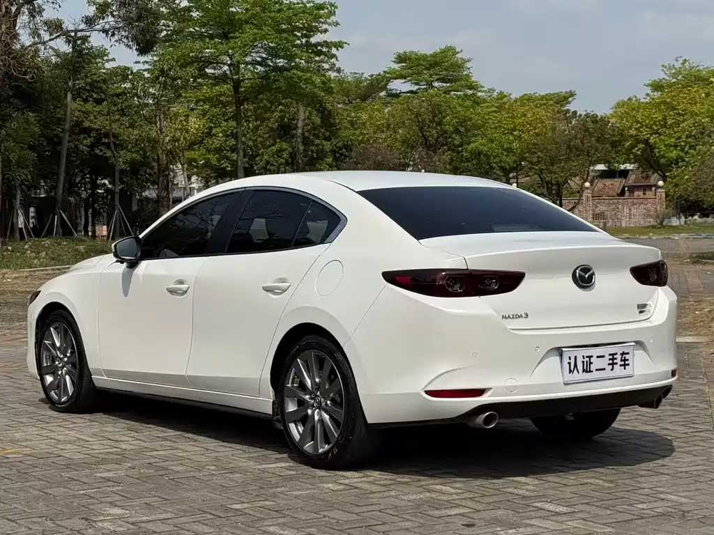 MAZDA 3 ANGKESAILA