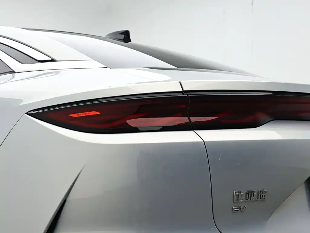 BYD Han L — миниатюра 7