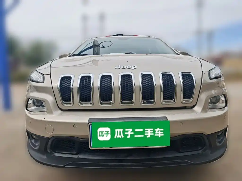 Jeep Cherokee — миниатюра 2